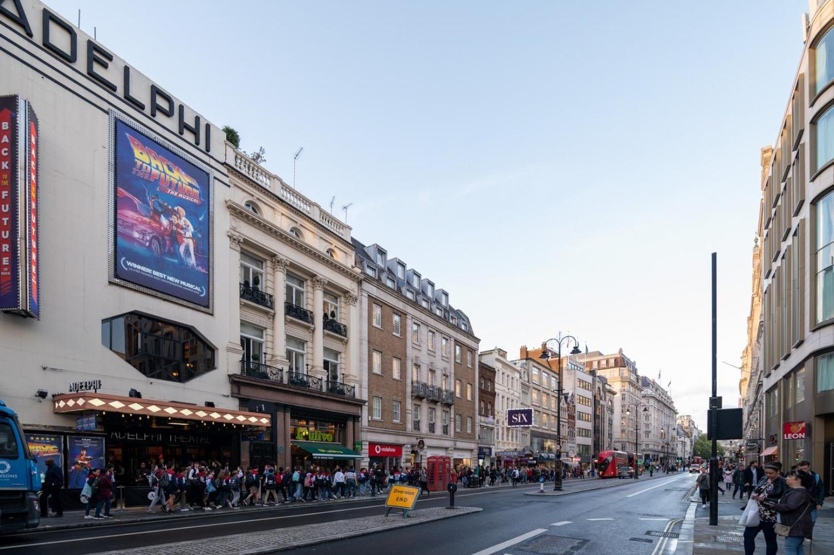 Lovely Charing Cross Apartment London Exteriör bild